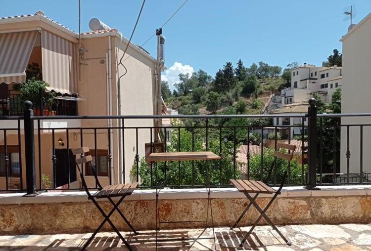 Hermes Holiday Home In The Port Of Sivota Exterior photo