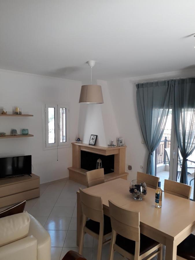 Hermes Holiday Home In The Port Of Sivota Exterior photo